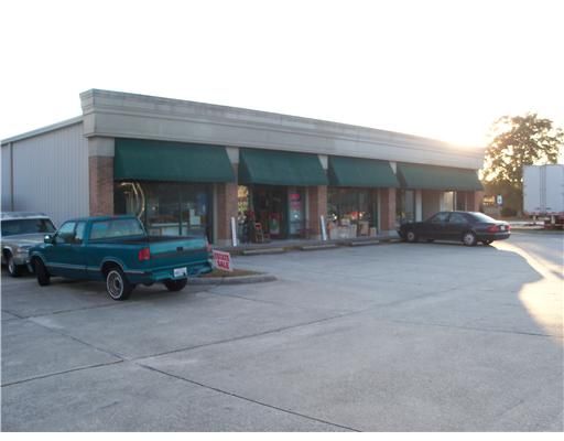 2033 East Pass Rd., Gulfport, MS 39501 Photo 2