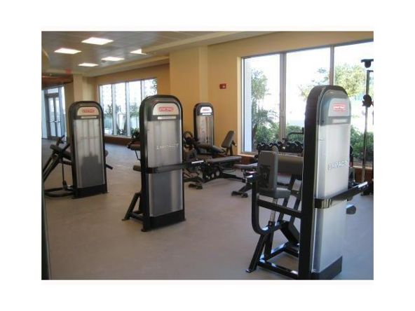 1050 Brickell Ave., Miami, FL 33131 Photo 5